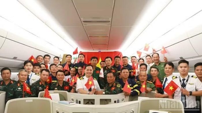 Mỗi chuyến bay đặc biệt của Vietnam Airlines không chỉ là nhiệm vụ mà còn là cam kết của Hãng hàng không quốc gia trong việc lan tỏa tinh thần nhân ái, kết nối và sẻ chia với bạn bè quốc tế.