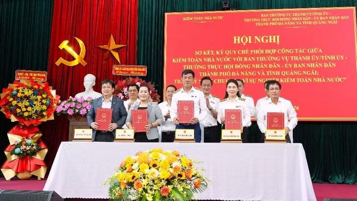 Ký Quy chế phối hợp giữa Kiểm toán nhà nước với Quảng Ngãi.