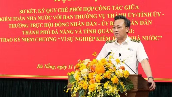 Tổng Kiểm toán nhà nước Nguyễn Hữu Nghĩa phát biểu tại hội nghị.