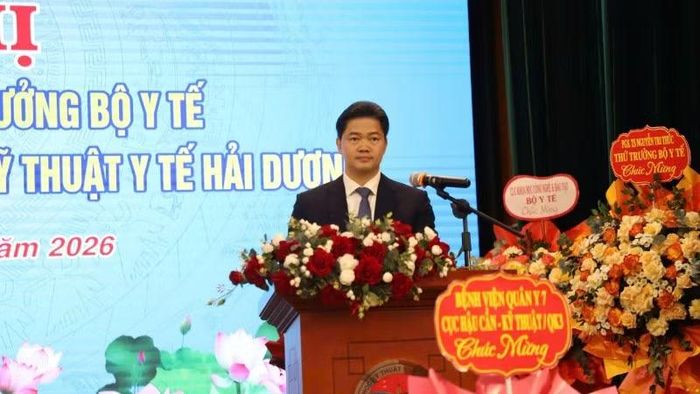  Thứ trưởng Thường trực Y tế Vũ Mạnh Hà phát biểu tại buổi lễ. 