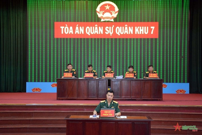 Một phiên xét xử của Tòa án Quân sự Quân khu 7. Ảnh minh họa: qdnd.vn