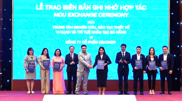Các đơn vị trao các Biên bản ghi nhớ hợp tác (MOU) với đối tác chiến lược.