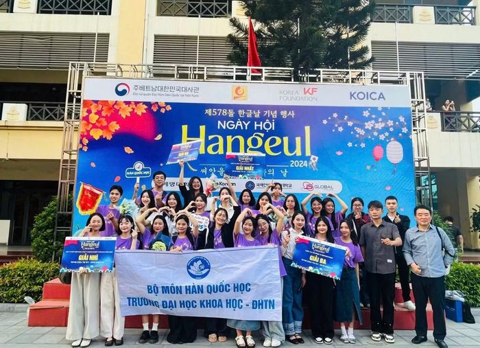 Trở thành sinh viên ngành Hàn Quốc học, Trường Đại học Khoa học - Đại học Thái Nguyên mở ra với Hà không chỉ cơ hội học tập mà còn là môi trường để tự tin tham gia nhiều hoạt động học thuật và giao lưu văn hóa.