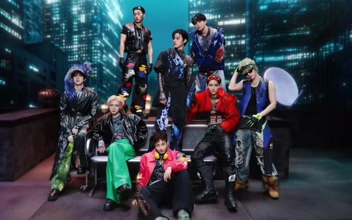ATEEZ vừa giành được vị trí số 1 lần thứ ba trên bảng xếp hạng "Billboard 200", đứng đầu bảng xếp hạng Mỹ với sản phẩm âm nhạc mới nhất, 'GOLDEN HOUR: Part.5'. ATEEZ đã không ngừng mở rộng tầm ảnh hưởng toàn cầu thông qua các chuyến lưu diễn vòng quanh thế giới. Năm 2024, nhóm đã làm nên lịch sử khi trở thành nhóm nhạc nam K-pop đầu tiên biểu diễn tại "Coachella". Hiện tại, nhóm đang quảng bá ca khúc chủ đề "BAD" và sẽ gặp gỡ người hâm mộ tại fanmeeting "ATINY'S VOYAGE: TEENY MYSTERY", được tổ chức từ ngày 17 đến 19/7, tại Nhà thi đấu Hwajeong, thuộc Đại học Hàn Quốc, Seoul.