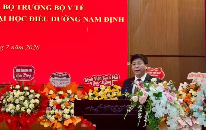 TS.BS Trương Tuấn Anh phát biểu nhận nhiệm vụ tại hội nghị.