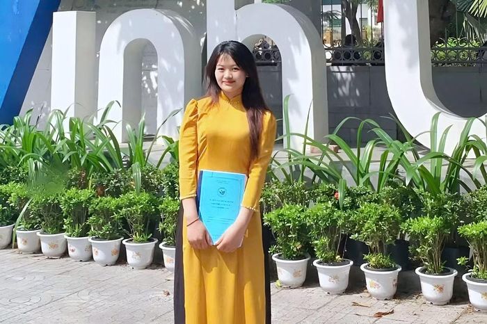 Cô sinh viên Xeo Thị Hoa tại Trường Đại học Vinh.