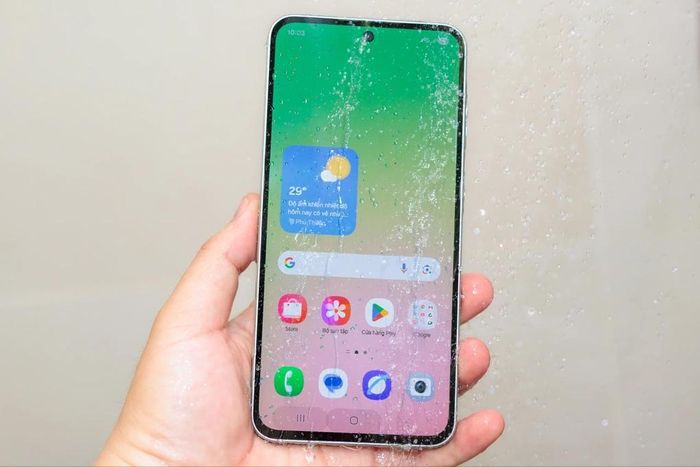 Galaxy A56 5G có giá khoảng 8,9 triệu đồng và tiếp tục là lựa chọn đáng cân nhắc ở cùng tầm giá. Ảnh: Samsung