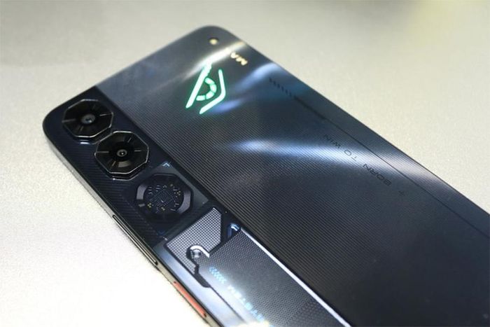  Nubia Neo 5 GT nổi bật nhờ cấu hình mạnh mẽ. Ảnh: ZTE