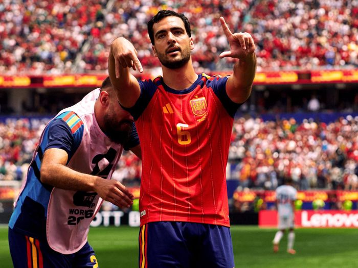 Mikel Merino tiếp tục là “thần tài”. Ảnh: SeFutbol