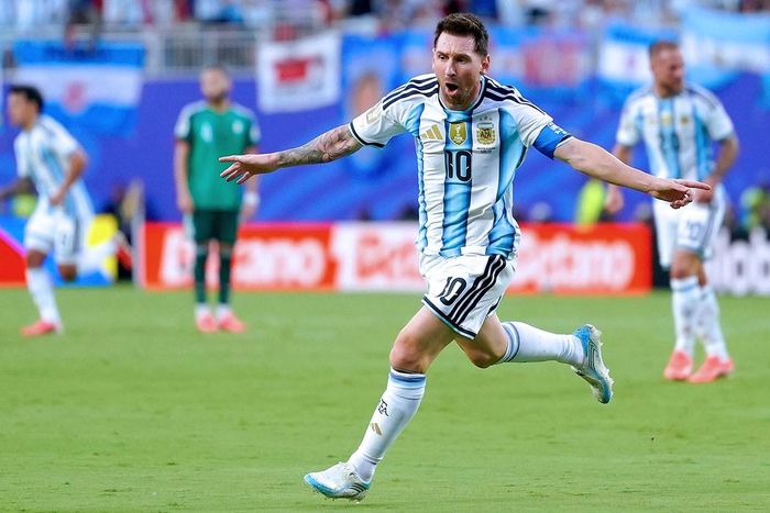Argentina giữ bộ khung xoay quanh Messi như trận Ai Cập. Ảnh: L.N
