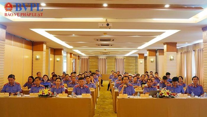 Toàn cảnh hội nghị.