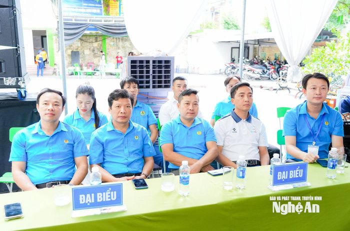 Các đại biểu tham dự chương trình. Ảnh: TL