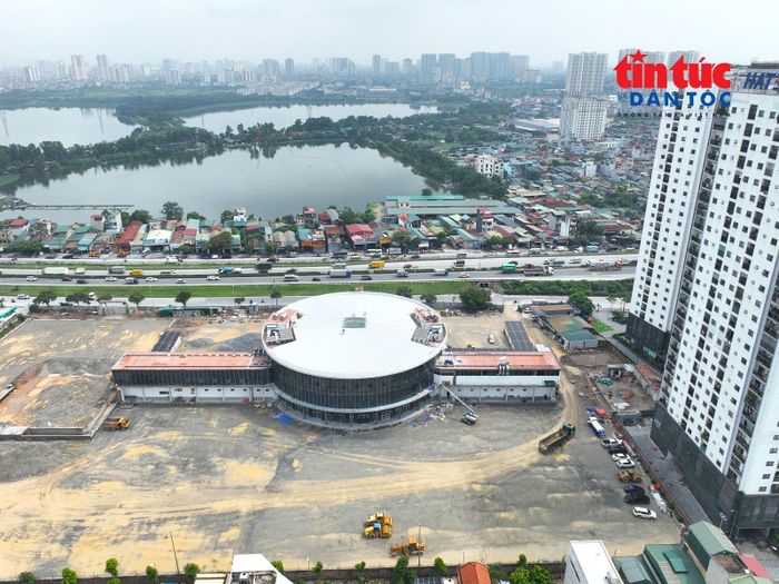 Theo Sở Xây dựng Hà Nội, bến xe Yên Sở sẽ vận hành theo mô hình tự động hóa khép kín. Các khâu kiểm soát phương tiện ra vào, hiển thị thông tin chuyến xe, thời gian xuất bến hay điều phối xe buýt, taxi... đều được ứng dụng công nghệ nhằm tối ưu hiệu quả vận hành và giảm nhân lực.