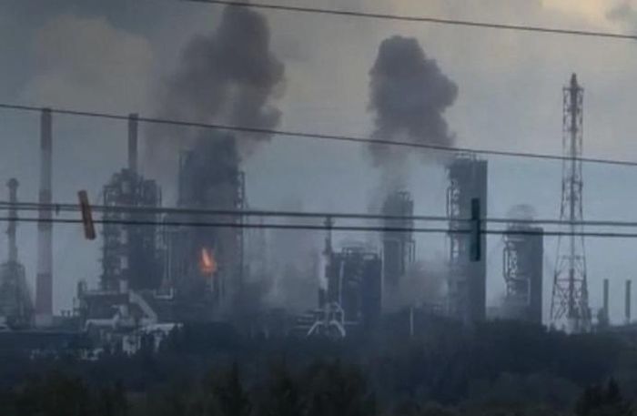 Nhà máy lọc dầu Omsk của Liên bang Nga - mục tiêu đã bị UAV Ukraine tấn công từ khoảng cách gần 3.000km. Ảnh: Bộ Tổng tham mưu Các lực lượng vũ trang Ukraine