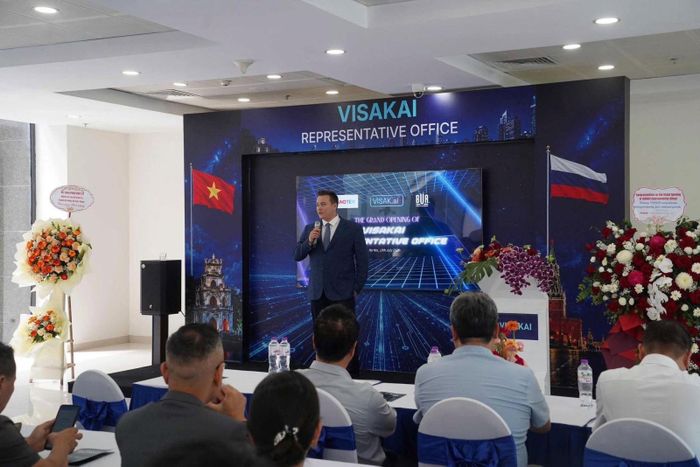 Quang cảnh lễ khai trương.