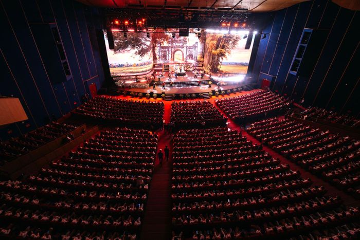 “80 năm – Vì an ninh Tổ quốc” không chỉ là một chương trình nghệ thuật kỷ niệm, mà còn là bản hùng ca về lòng trung thành, trí tuệ và sự hy sinh thầm lặng của lực lượng An ninh nhân dân Việt Nam.