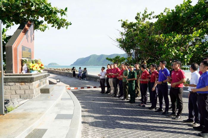 Ban Thanh niên Công an TP Hồ Chí Minh phối hợp các đơn vị tổ chức chương trình Hành trình đỏ "Côn Đảo - Khát vọng xanh, tri ân và gắn kết" năm 2026.