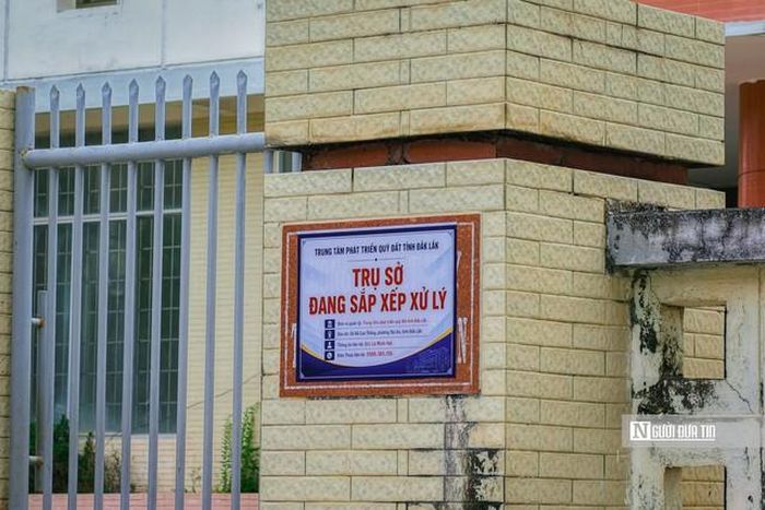 Riêng Trung tâm Phát triển quỹ đất tỉnh sẽ đấu giá 50 khu đất với tổng diện tích gần 202 ha và 36 cơ sở nhà, đất có tổng diện tích gần 9,9 ha trong năm 2026 và các năm tiếp theo.