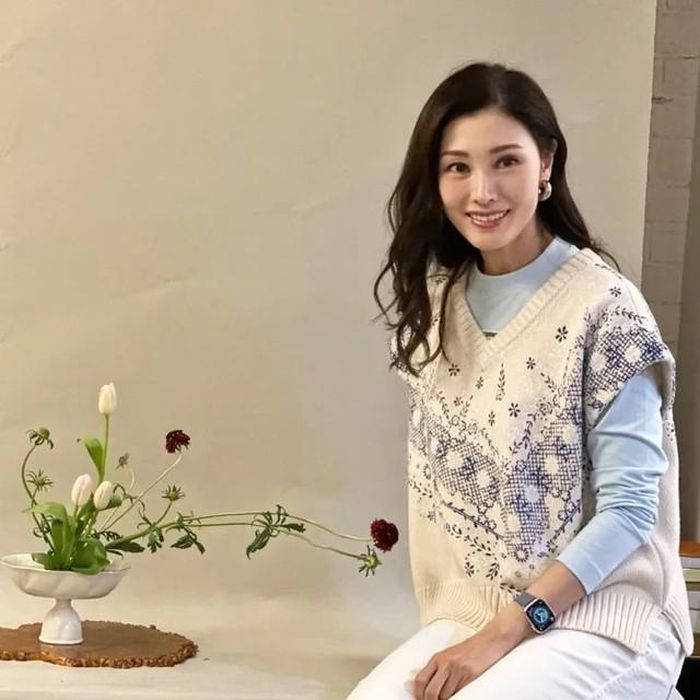 Nhan sắc hoàn hảo giúp Lý Gia Hân được nhiều đạo diễn, thương hiệu săn đón.