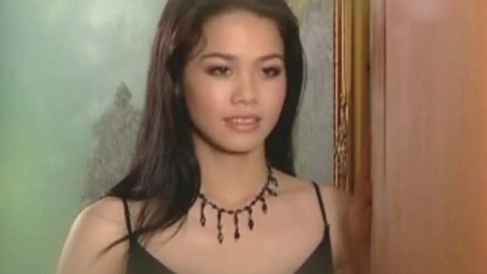 Nhật Kim Anh những ngày đầu vào nghề tham gia trong MV "Đam mê" của ca sĩ Ngọc Sơn. Nguồn: Youtube.