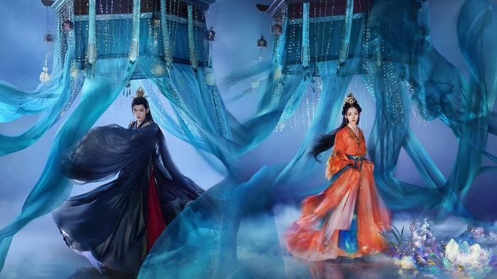 Hiến Ngư mang màu sắc mới mẻ khi kết hợp yếu tố xuyên không, huyền huyễn và hài hước. Phim được chuyển thể từ tiểu thuyết Dâng cá muối cho sư tổ của Phù Hoa, với Trần Phi Vũ và Vương Ảnh Lộ đóng chính. Câu chuyện theo chân Trâu Nhạn vô tình xuyên không vào thế giới tu tiên, nhập hồn vào Liêu Đình Nhạn - một nữ đệ tử bình thường được chọn hầu hạ Sư tổ đại ma đầu Tư Mã Tiêu. Trái ngược với sự sợ hãi của mọi người, nàng lại giữ thái độ bình thản, không màng tranh đấu, khiến vị Sư tổ khét tiếng dần bị thu hút. Từ những tình huống hài hước ban đầu, cả hai cùng bước vào hành trình đối mặt với các âm mưu trong giới tu tiên, tạo nên chuyện tình vừa nhẹ nhàng, chữa lành vừa không kém phần kịch tính.