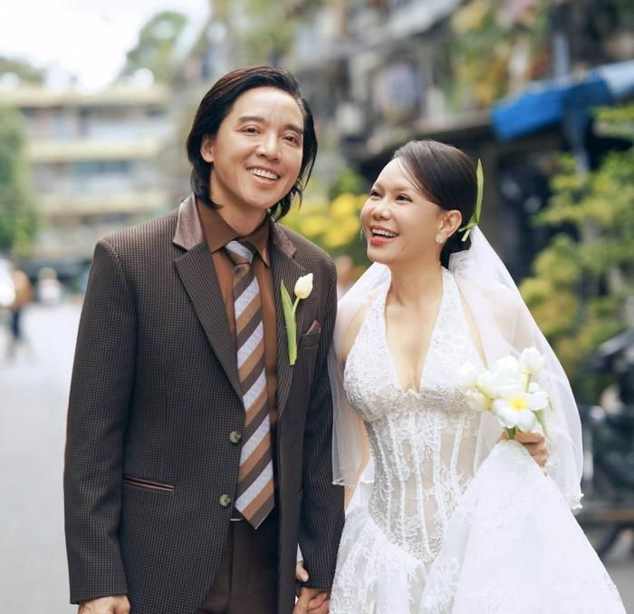 Hoài Phương luôn đồng hành cùng Việt Hương trong cả cuộc sống lẫn sự nghiệp nghệ thuật. Ảnh: FBNV