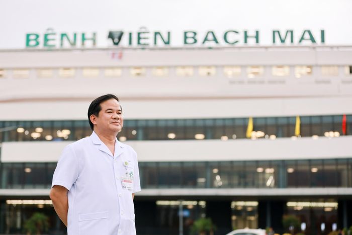 PGS.TS Đào Xuân Cơ tại Bệnh viện Bạch Mai cơ sở Ninh Bình vừa khai trương. Ảnh: Bống Vũ