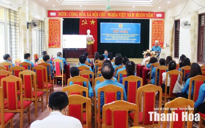 Toàn cảnh hội nghị.