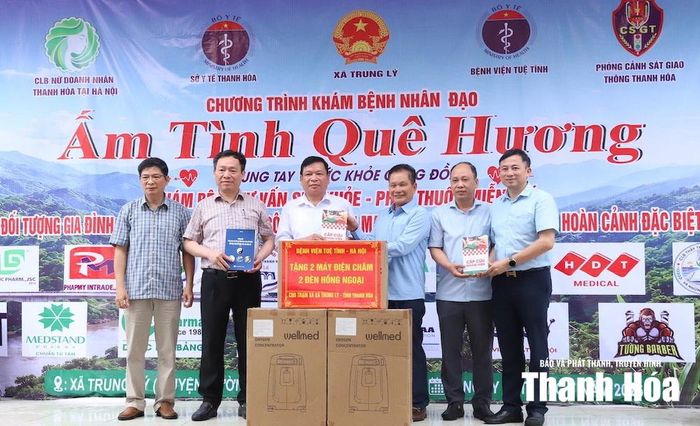 Bên cạnh hoạt động khám chữa bệnh, chương trình còn dành nhiều nguồn lực hỗ trợ địa phương, góp phần nâng cao năng lực của y tế cơ sở và chăm lo đời sống người dân.