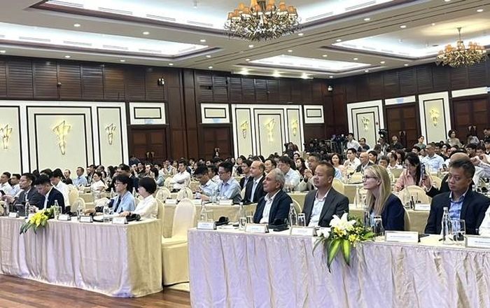 Các đại biểu trong nước và quốc tế tham dự hội thảo. Ảnh Ngô Anh Văn