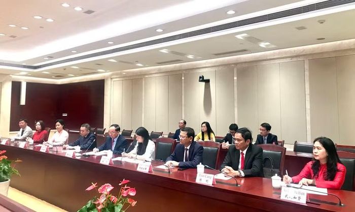  Đoàn đại biểu tỉnh Gia Lai thăm, chào xã giao TP. Ninh Ba. Ảnh: Đoàn Bình 