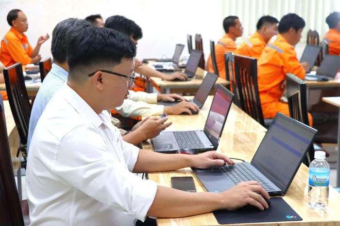 Thực hiện làm bài kiểm tra.