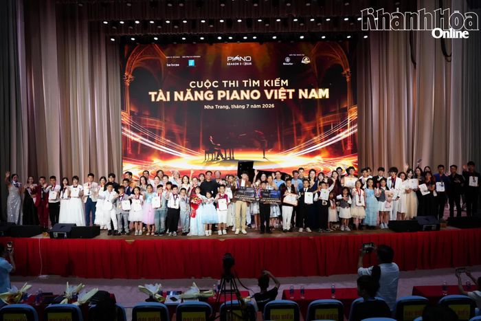 Gần 600 giải thưởng được trao cho các thí sinh tham gia cuộc thi.