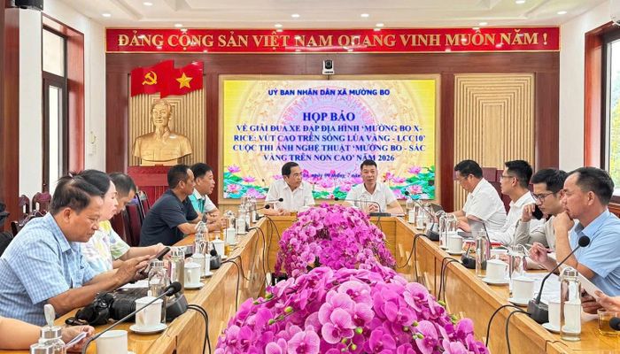 Xã Mường Bo tổ chức họp báo thông tin về giải đua xe đạp địa hình “Mường Bo X-Rice: Vút bay trên sóng lúa vàng”.