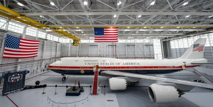 Chiếc Không lực Một mới trong lễ ra mắt. Ảnh: U.S Air Force