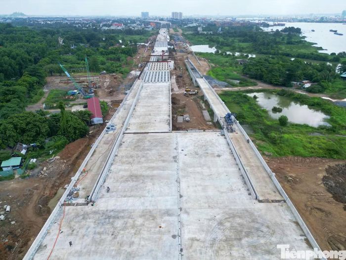 Khu vực nút giao với cao tốc TP.HCM - Long Thành - Dầu Giây, nơi từng yêu cầu xử lý kỹ thuật nghiêm ngặt sau sự cố dịch chuyển kết cấu.