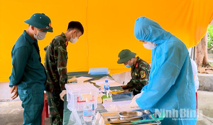 Hiện trên địa bàn tỉnh Ninh Bình còn 19.465 liệt sĩ hy sinh trong các cuộc kháng chiến chưa được tìm thấy, cất bốc và quy tập vào các nghĩa trang liệt sĩ.