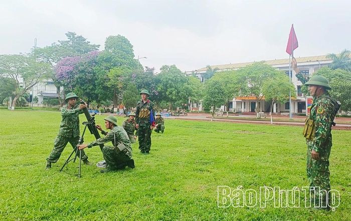 Lực lượng dự bị động viên tham gia huấn luyện tại Trung đoàn 834.