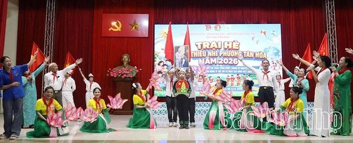 Các tiết mục văn nghệ được dàn dựng công phu, đặc sắc tại trại hè.
