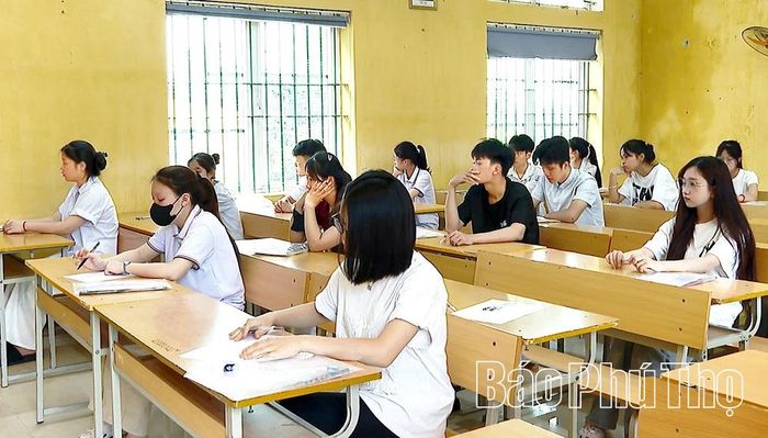 Các học sinh tham gia Kỳ thi tốt nghiệp THPT năm 2026 tại tỉnh Phú Thọ.