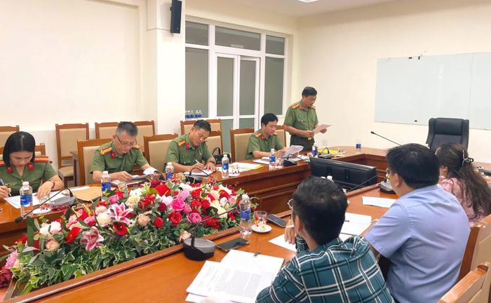 Công an tỉnh kiểm tra công tác phòng, chống khủng bố tại Sở Tài chính - Ảnh: CAQT