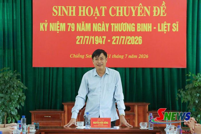 Đồng chí Nguyễn Hữu Đông phát biểu kết luận cuộc sinh hoạt.