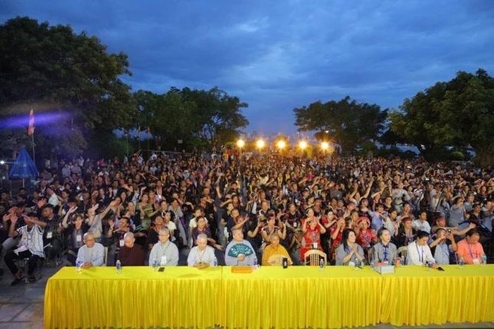 Hơn 1.200 tu sinh cùng 200 phụng sự viên tham dự khóa tu