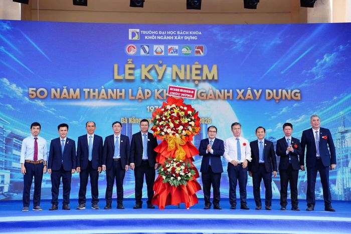 Khối ngành Xây dựng là lực lượng nòng cốt của Trường Đại học Bách Khoa - Đại học Đà Nẵng.