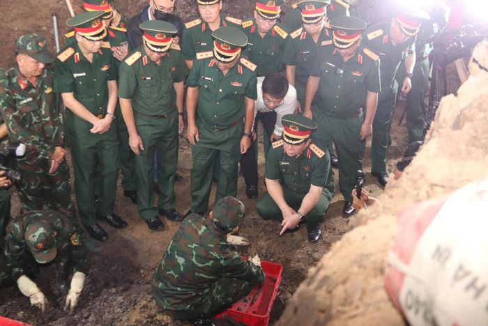Động viên lực lượng làm nhiệm vụ, Đại tướng Nguyễn Trọng Nghĩa nhấn mạnh việc tìm kiếm, cất bốc, quy tập và xác định danh tính hài cốt liệt sĩ là trách nhiệm chung của toàn Đảng, toàn dân và cả hệ thống chính trị