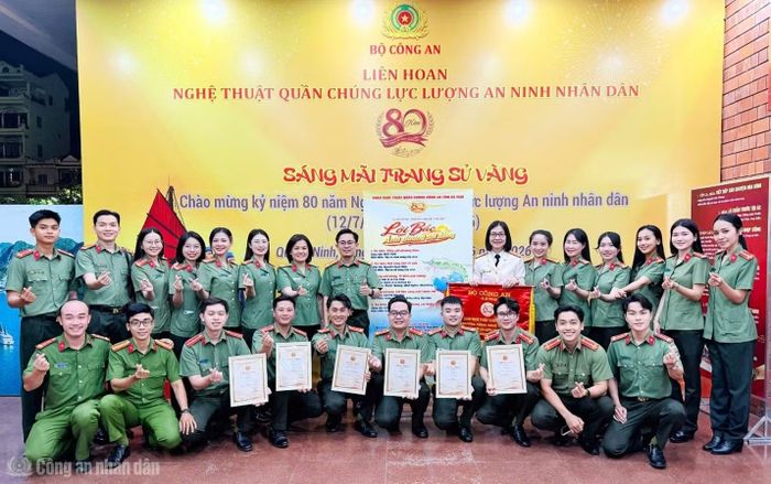 Đoàn nghệ thuật quần chúng Công an Cà Mau xuất sắc đạt giải B toàn đoàn tại Liên hoan nghệ thuật quần chúng lực lượng ANND.