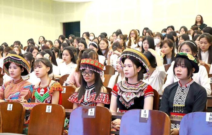 Thí sinh tham dự phần thi năng khiếu tại Trường Cao đẳng Sư phạm Trung ương. Ảnh: Trường Cao đẳng Sư phạm Trung ương