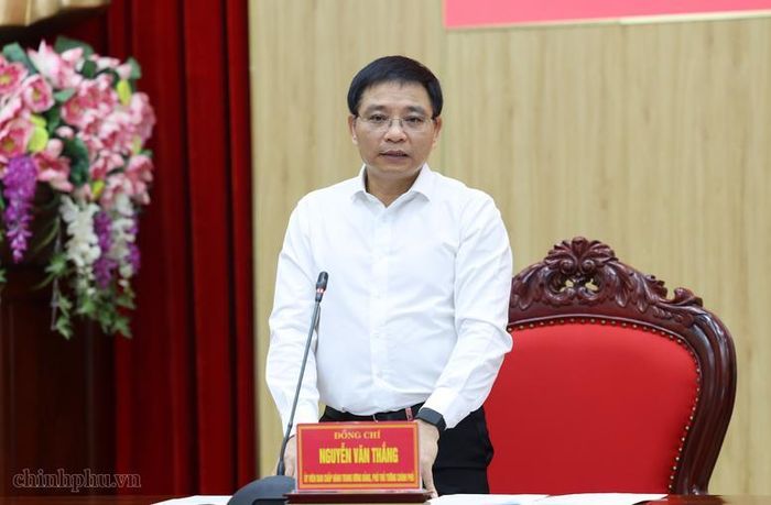 Để hoàn thành mục tiêu tăng trưởng năm 2026, Phó Thủ tướng đề nghị tiếp tục rà soát kịch bản tăng trưởng 6 tháng cuối năm để đạt được kết quả cao nhất. Ảnh: chinhphu.vn