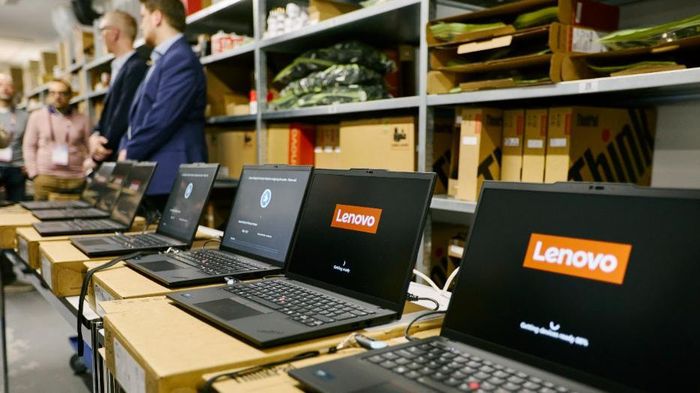 Các thiết bị Motorola, ThinkPad, máy tính bảng và máy chủ Lenovo được sử dụng trong công tác tổ chức. Ảnh: Lenovo.
