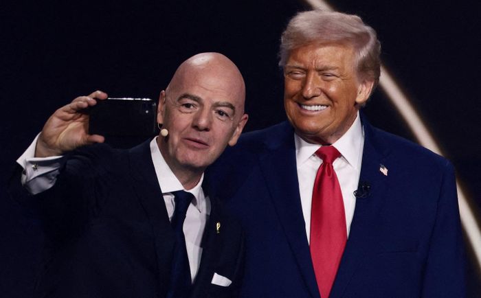 Mối quan hệ giữa Tổng thống Mỹ Donald Trump và ông Gianni Infantino gây ra nhiều tranh cãi. (Ảnh: Reuters)